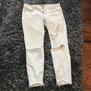 Skinny white free people jeans size 27!!